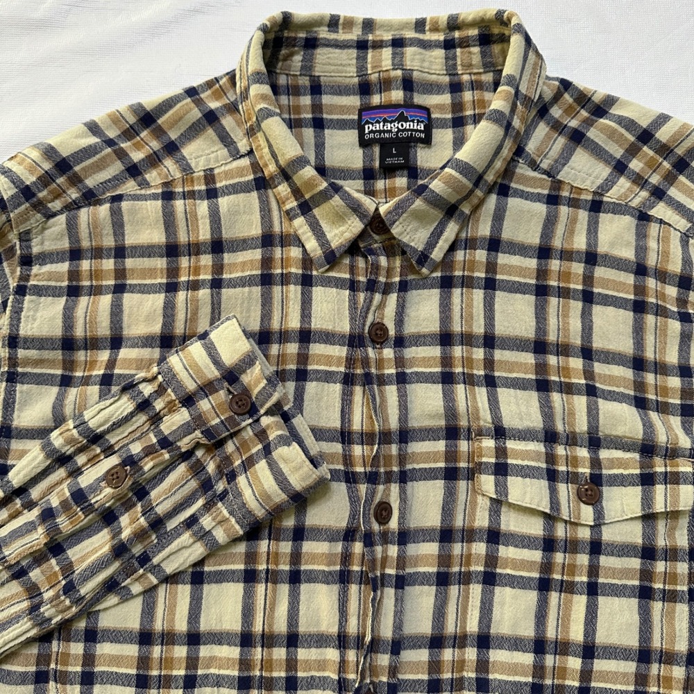 Patagonia Organic Cotton Plaid Long Sleeve Button Down‎ Shirt Mens L Lightweight